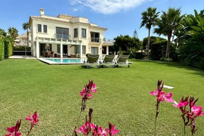 Villa til salg i Costabella (Marbella)