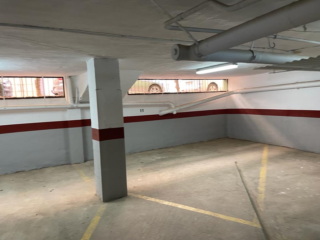 Garage till salu i Zona Puerto Deportivo (Fuengirola)