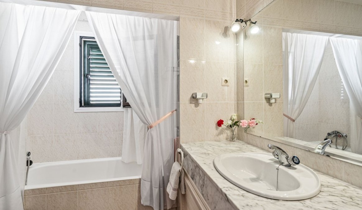 Chalet en venta en Arroyo de la Miel (Benalmádena)