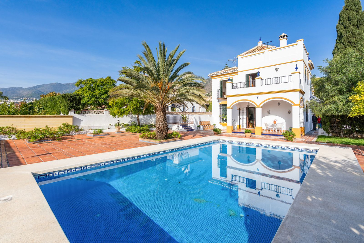 Chalet en venta en Arroyo de la Miel (Benalmádena)