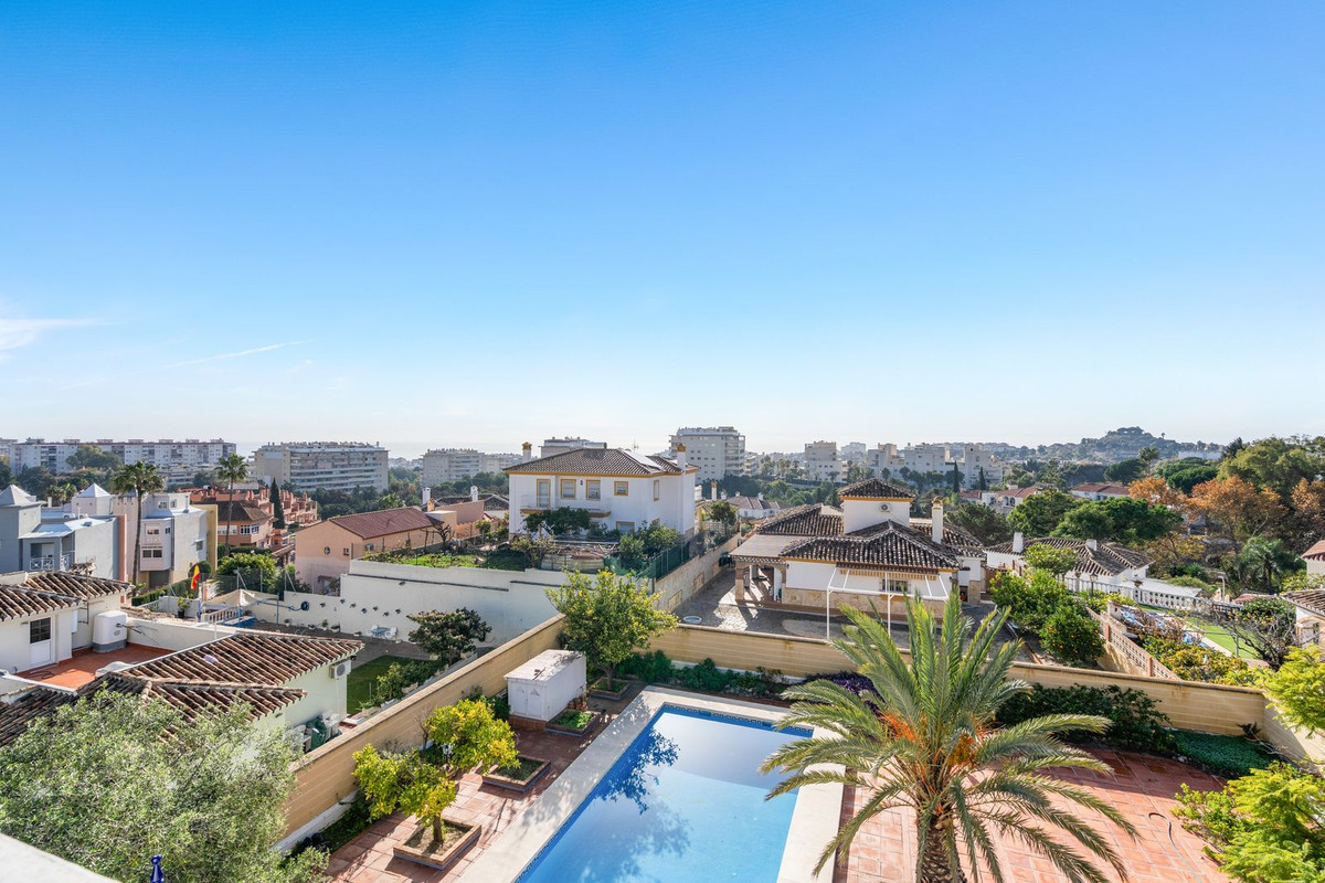 Chalet en venta en Arroyo de la Miel (Benalmádena)