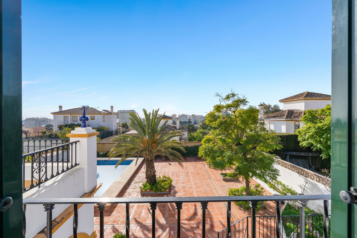 Chalet en venta en Arroyo de la Miel (Benalmádena)