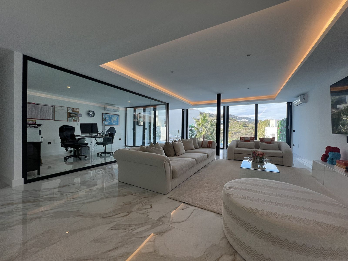 Villa en venta en La Cala Golf - Lagar Martell (Mijas)