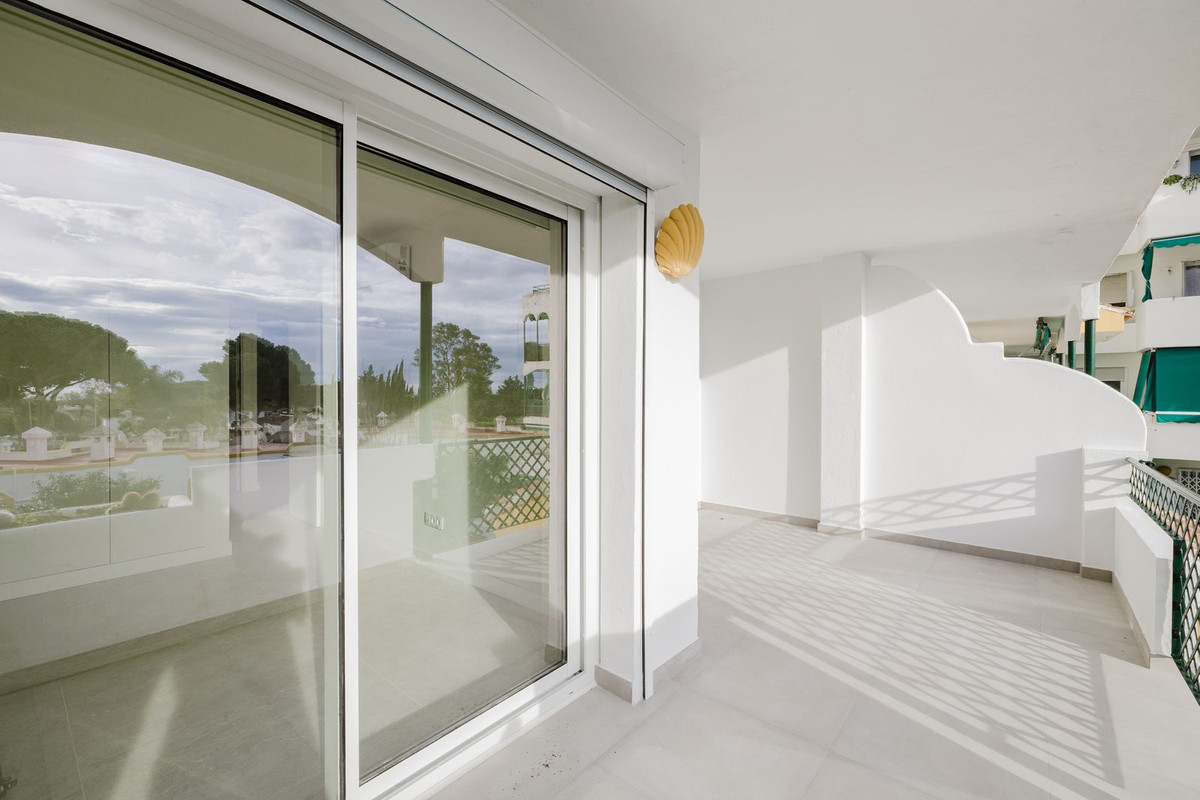 Piso en venta en Cabopino-Artola (Marbella)