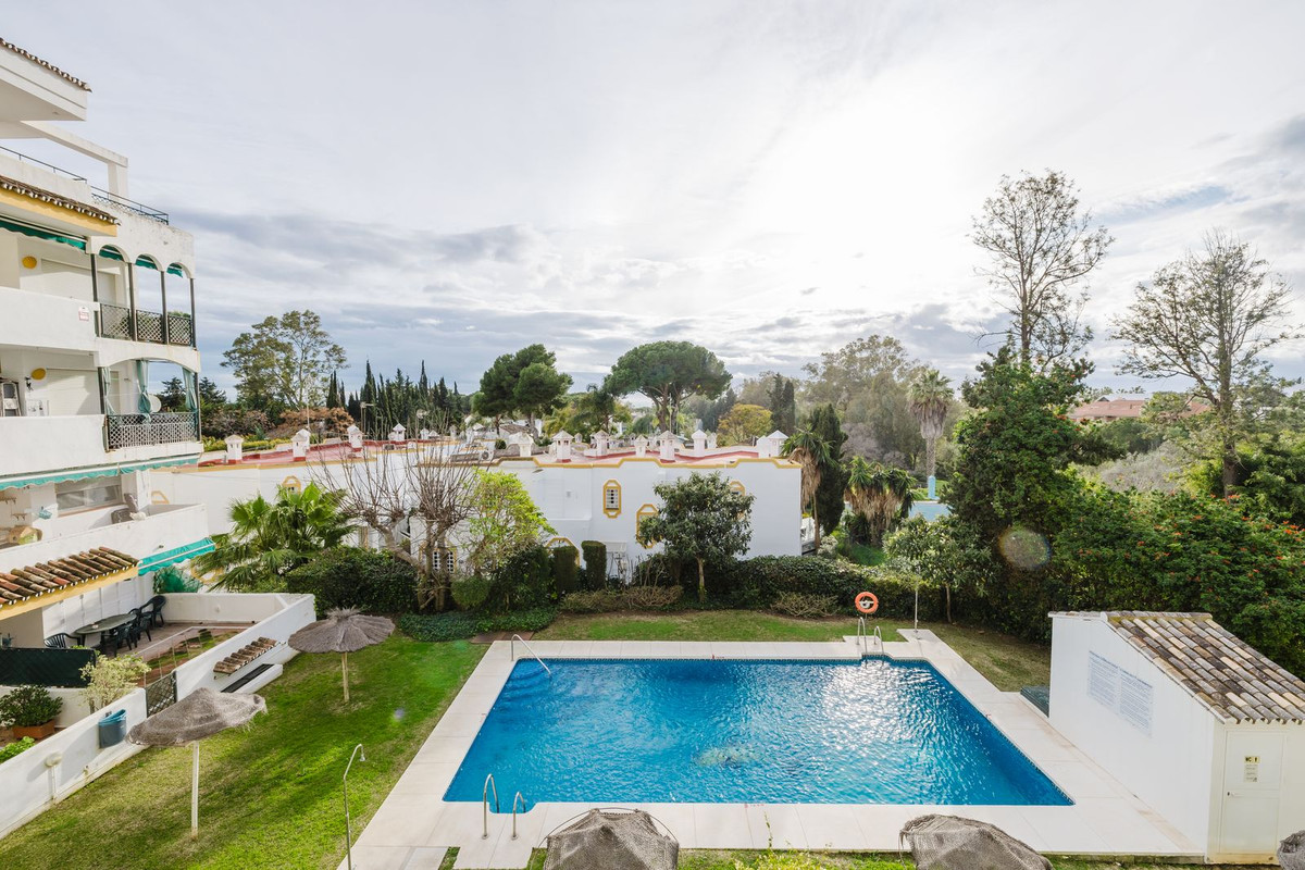 Piso en venta en Cabopino-Artola (Marbella)