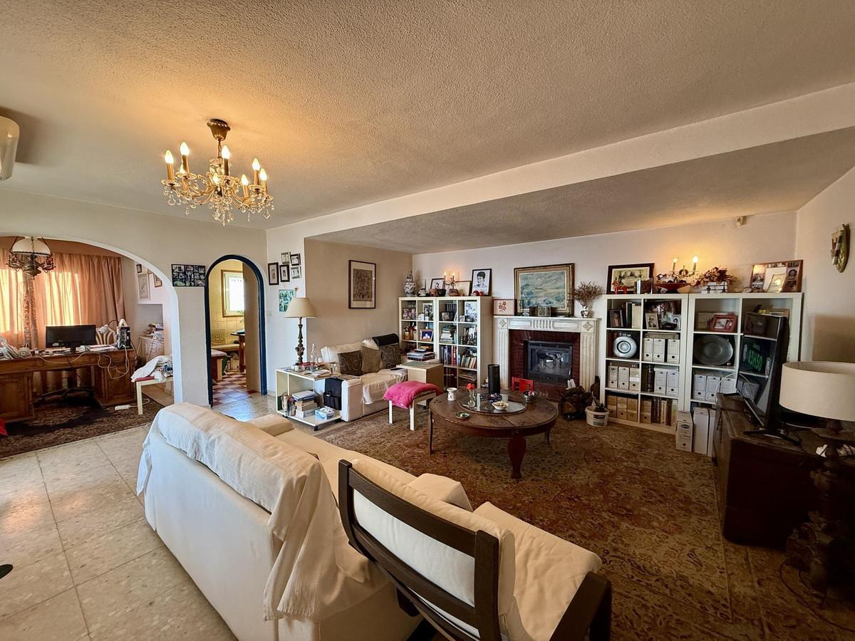 Villa en venta en Calaburra - Chaparral (Mijas)