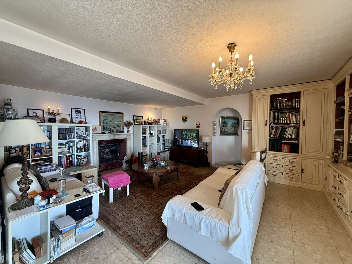 Villa en venta en Calaburra - Chaparral (Mijas)