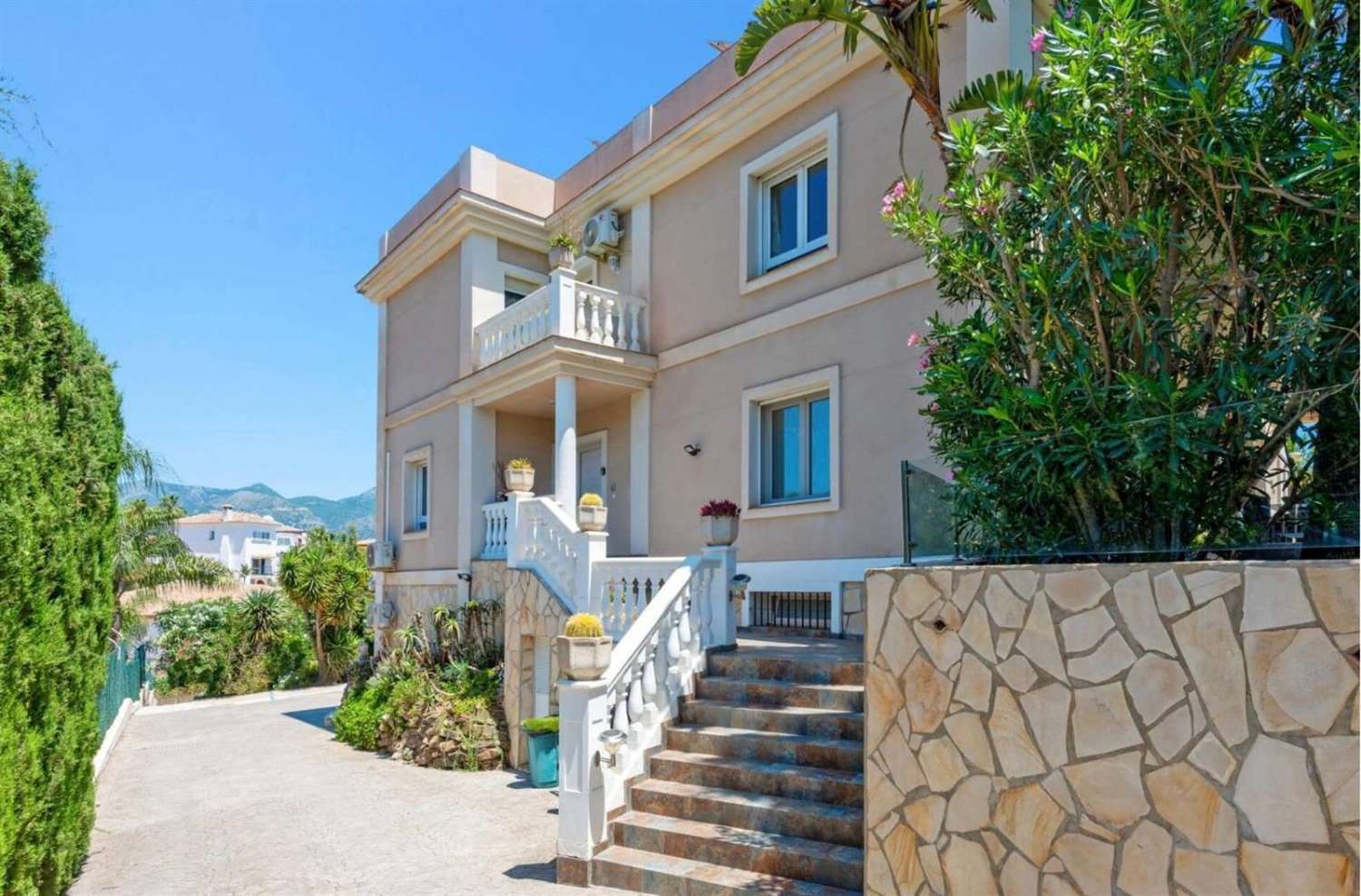 Villa en venta en Campo de Mijas