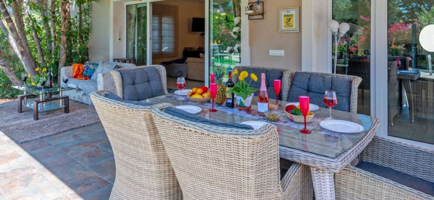 Villa en venta en Campo de Mijas