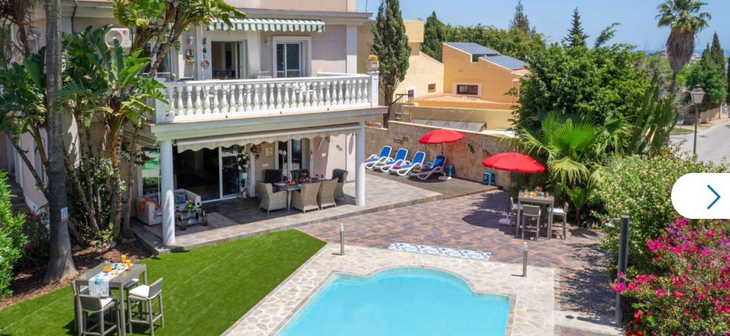 Villa en venta en Campo de Mijas
