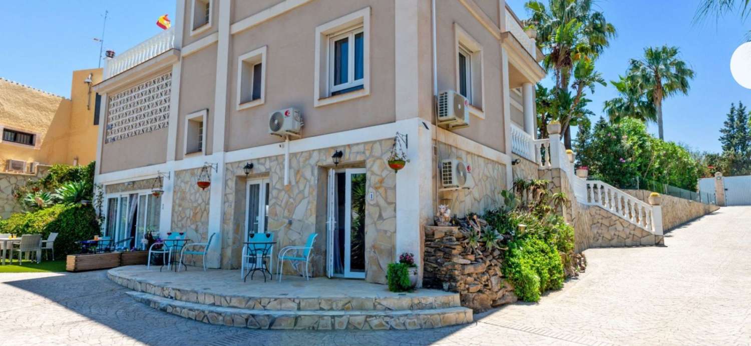 Villa en venta en Campo de Mijas