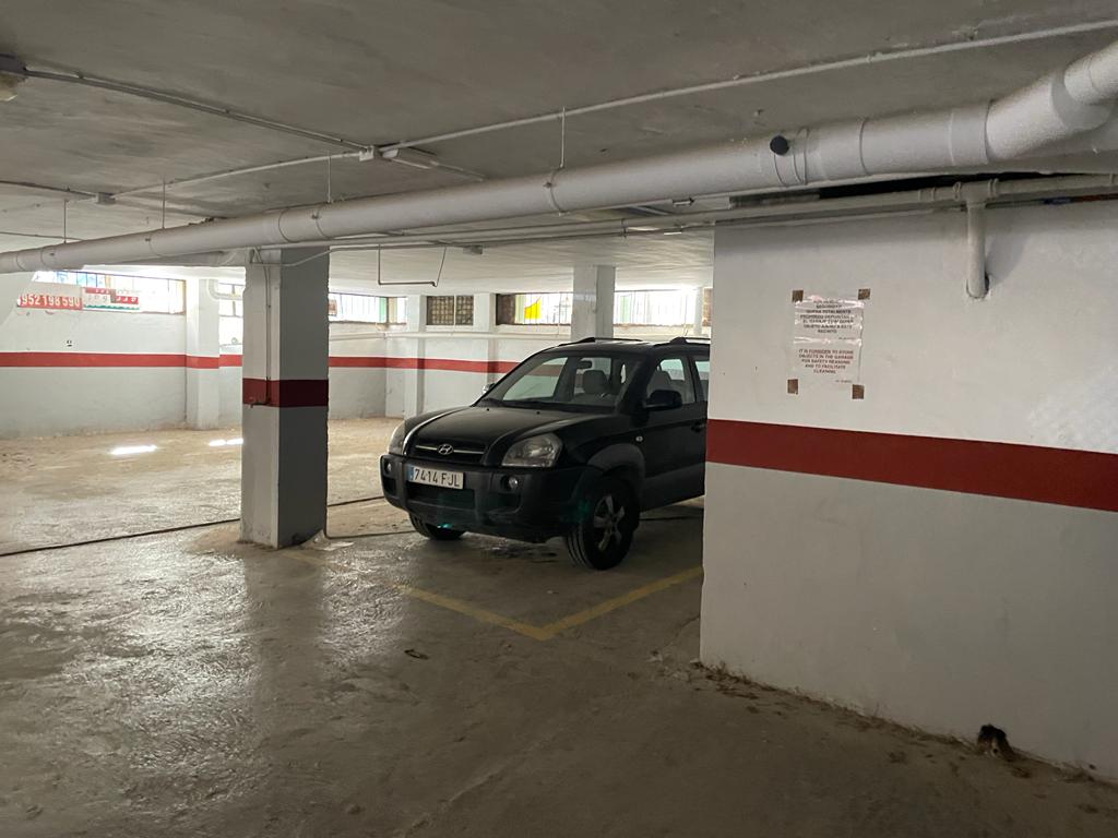 Garaje en venta en Zona Puerto Deportivo (Fuengirola)