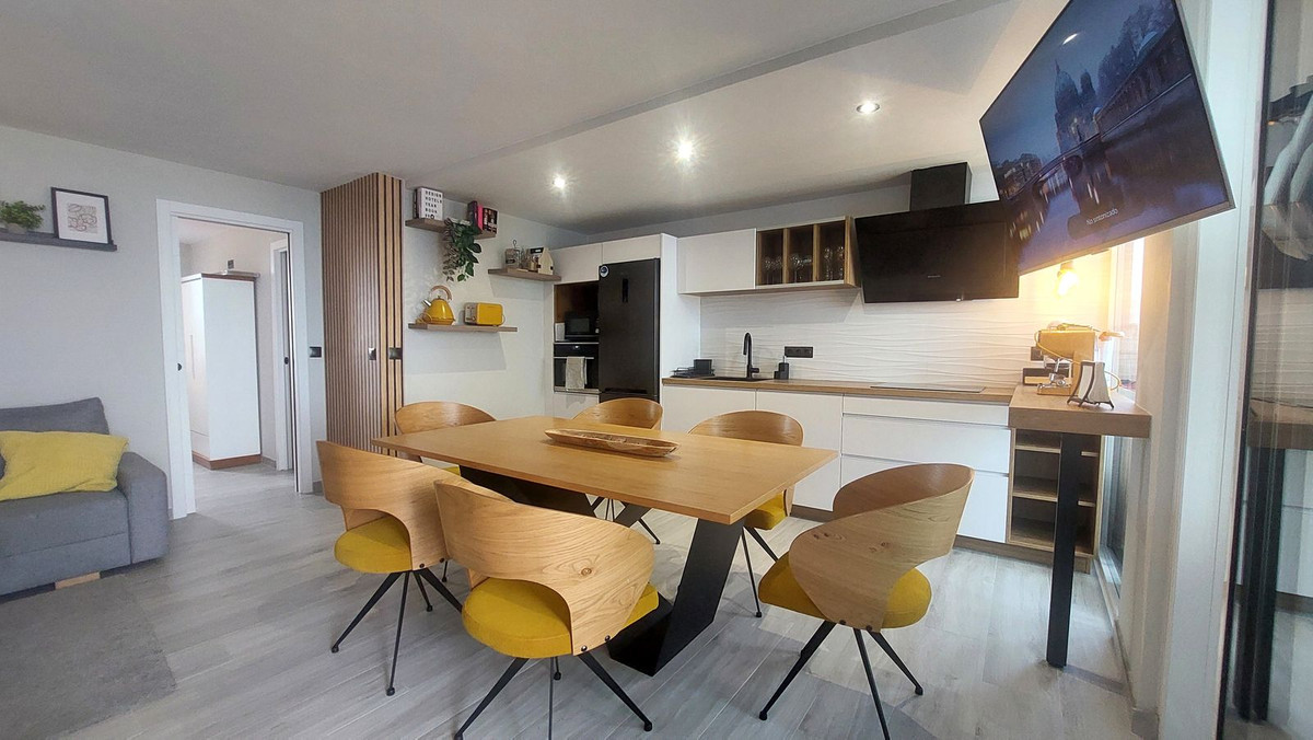 Flat for sale in Zona Puerto Deportivo (Fuengirola)