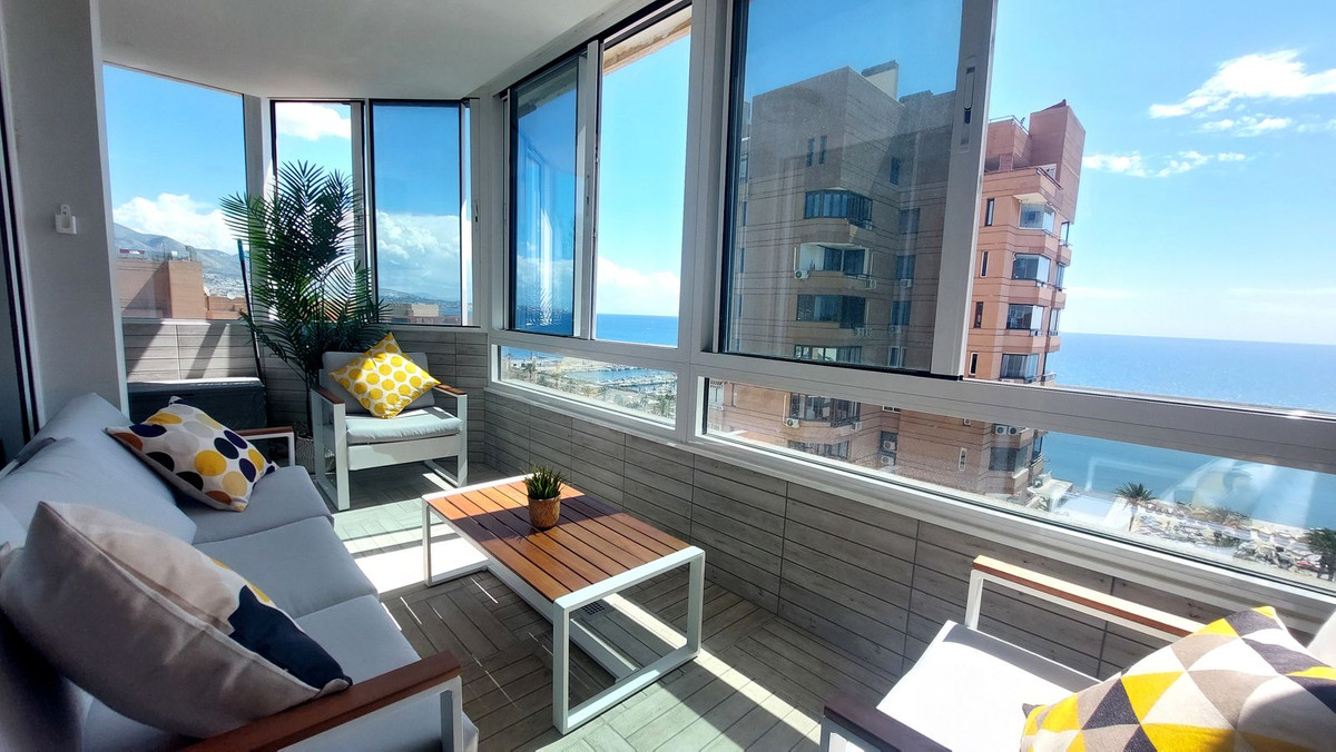 Flat for sale in Zona Puerto Deportivo (Fuengirola)