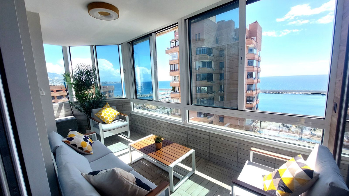 Flat for sale in Zona Puerto Deportivo (Fuengirola)