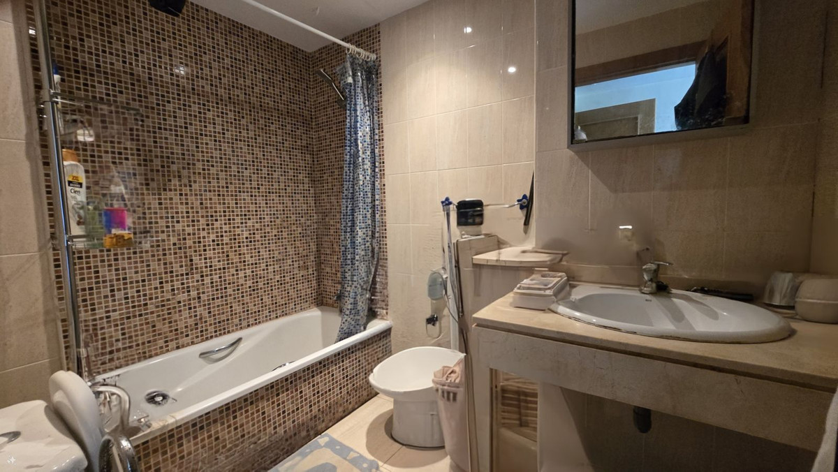 Flat for sale in Mijas Golf