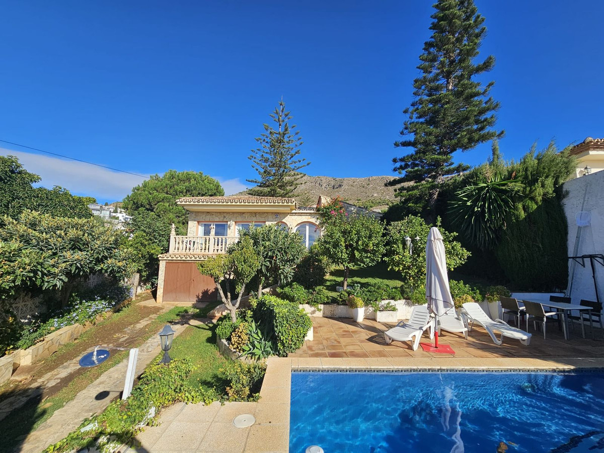 Casa en venta en Torrequebrada (Benalmádena)