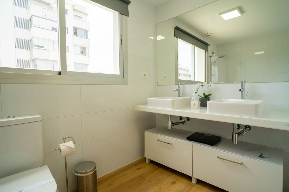 Piso en venta en Zona Sohail (Fuengirola)