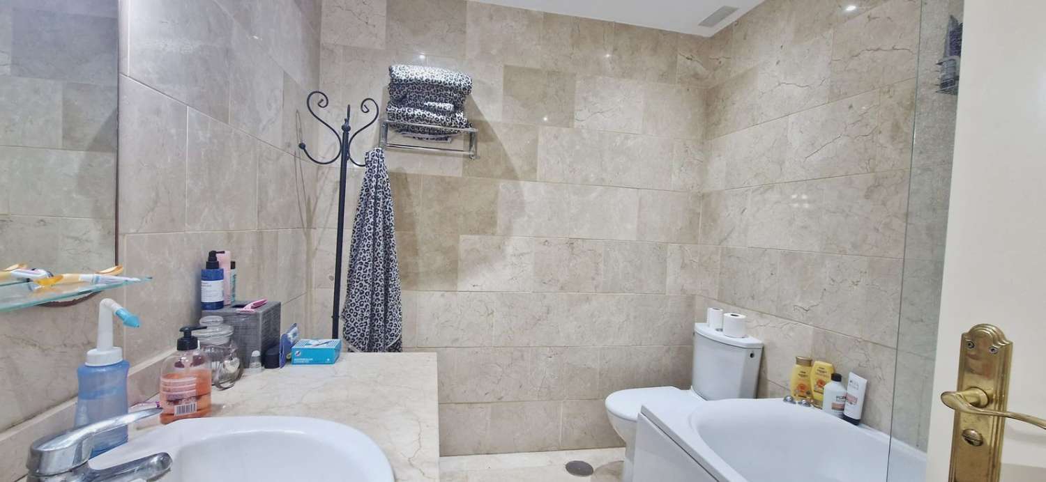 Piso en venta en Calaburra - Chaparral (Mijas)
