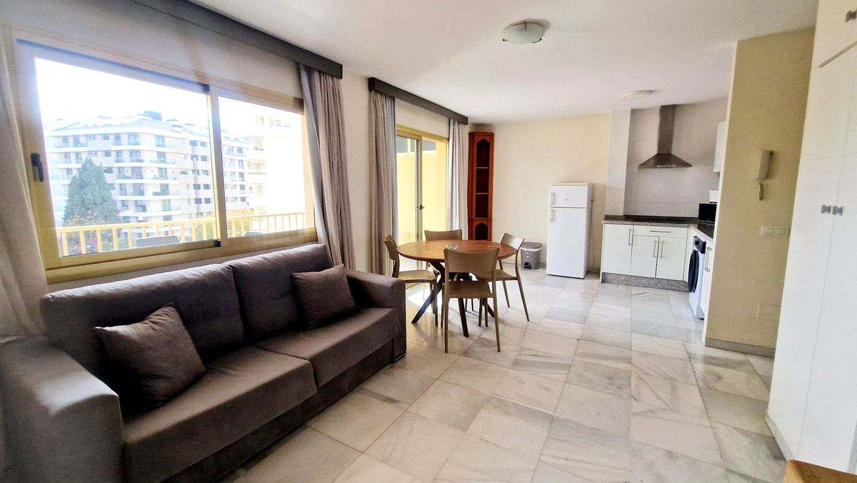 Piso en venta en Zona Sohail (Fuengirola)