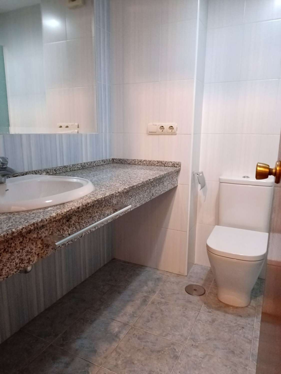 Piso en venta en Zona Puerto Deportivo (Fuengirola)