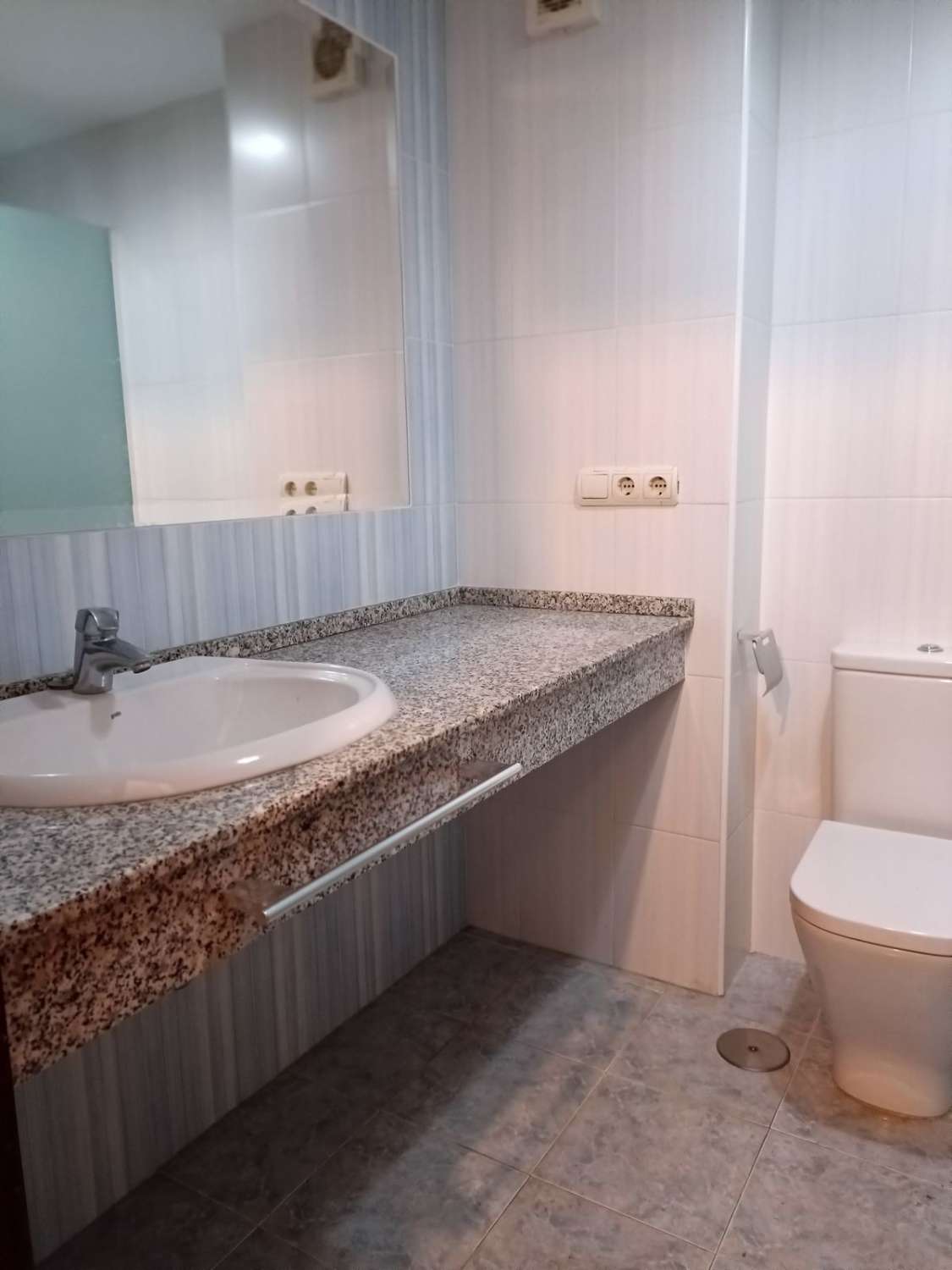 Piso en venta en Zona Puerto Deportivo (Fuengirola)
