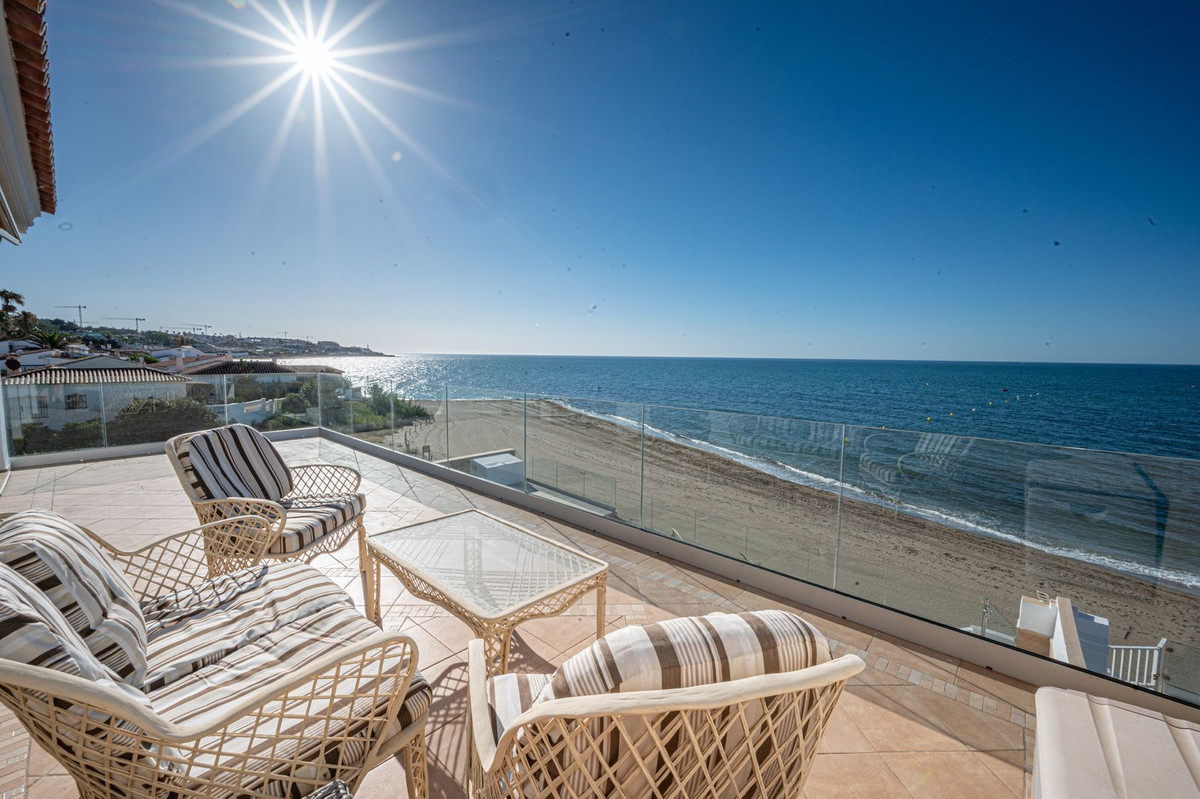 Villa en venta en La Cala de Mijas