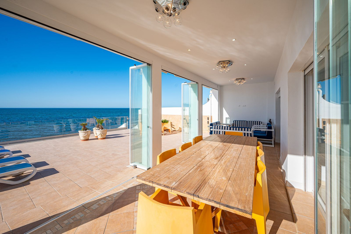 Villa en venta en La Cala de Mijas