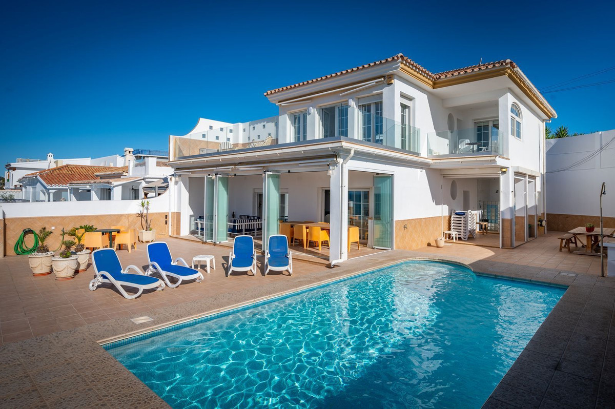 Villa en venta en La Cala de Mijas