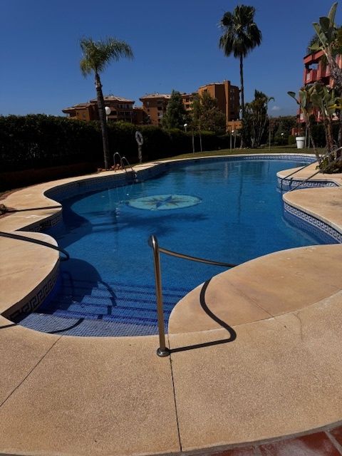 Piso en venta en Los Pacos (Fuengirola)