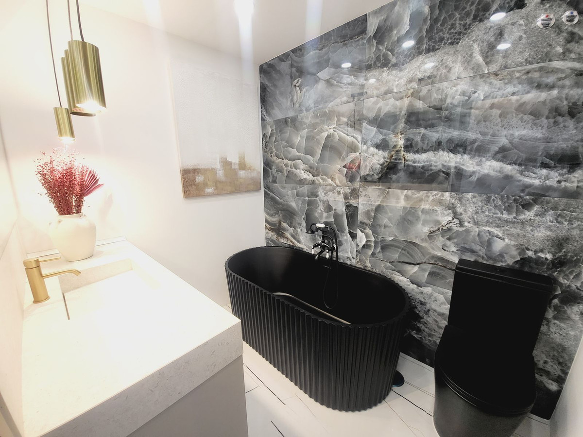 Piso en venta en Zona Puerto Deportivo (Fuengirola)