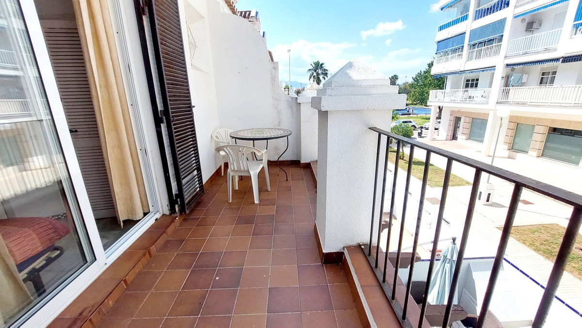 House for sale in Zona Sohail (Fuengirola)