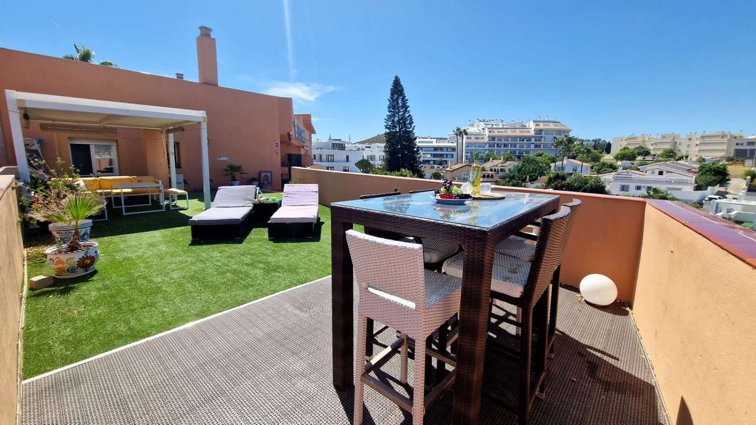 Takvåning till salu i Zona Sohail (Fuengirola)
