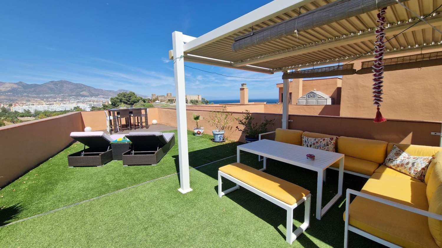 Takvåning till salu i Zona Sohail (Fuengirola)