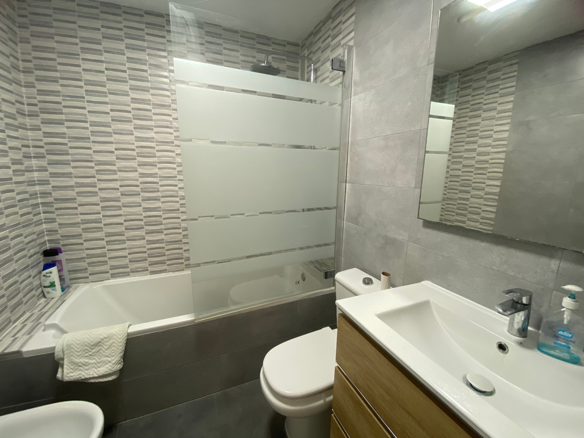 Piso en venta en Zona Sohail (Fuengirola)