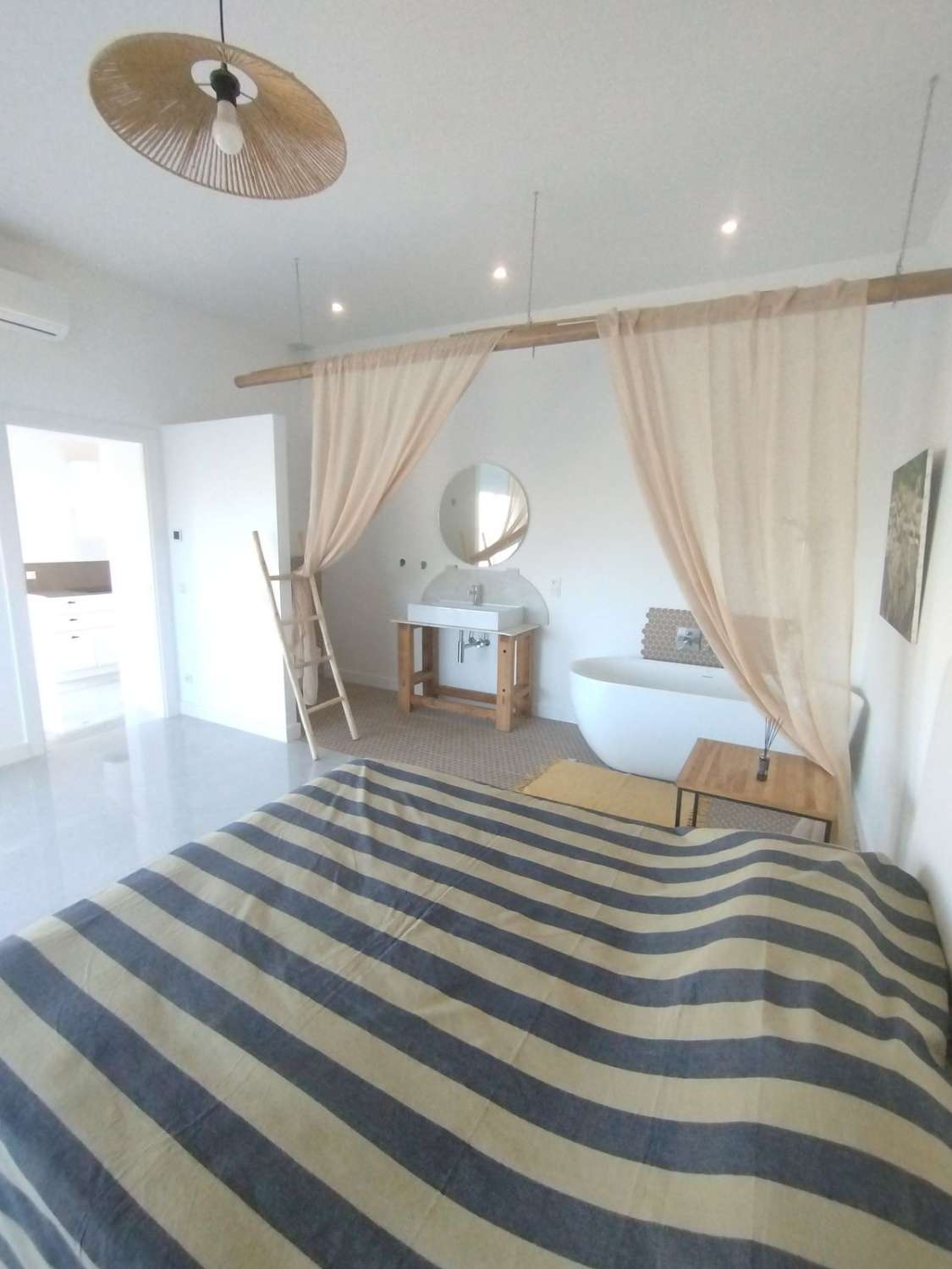 Villa en venta en Hipódromo-Cerrado del Águila (Mijas)