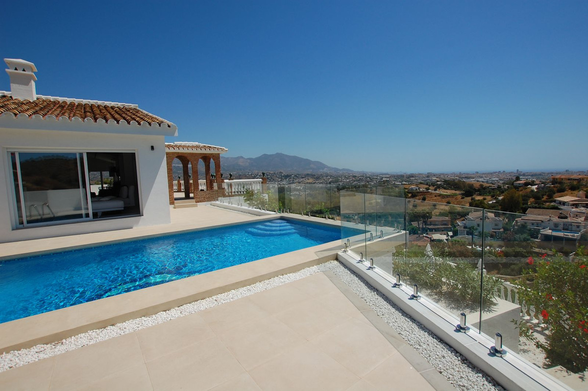 Villa en venta en Hipódromo-Cerrado del Águila (Mijas)
