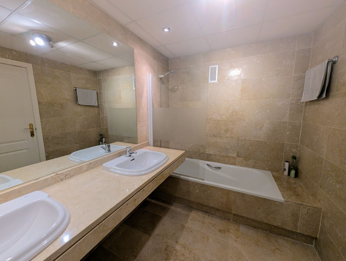 Flat for sale in Sitio de Calahonda (Mijas)