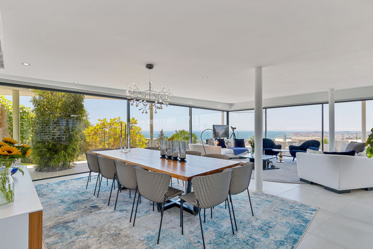 Villa en venta en El Higuerón (Fuengirola)