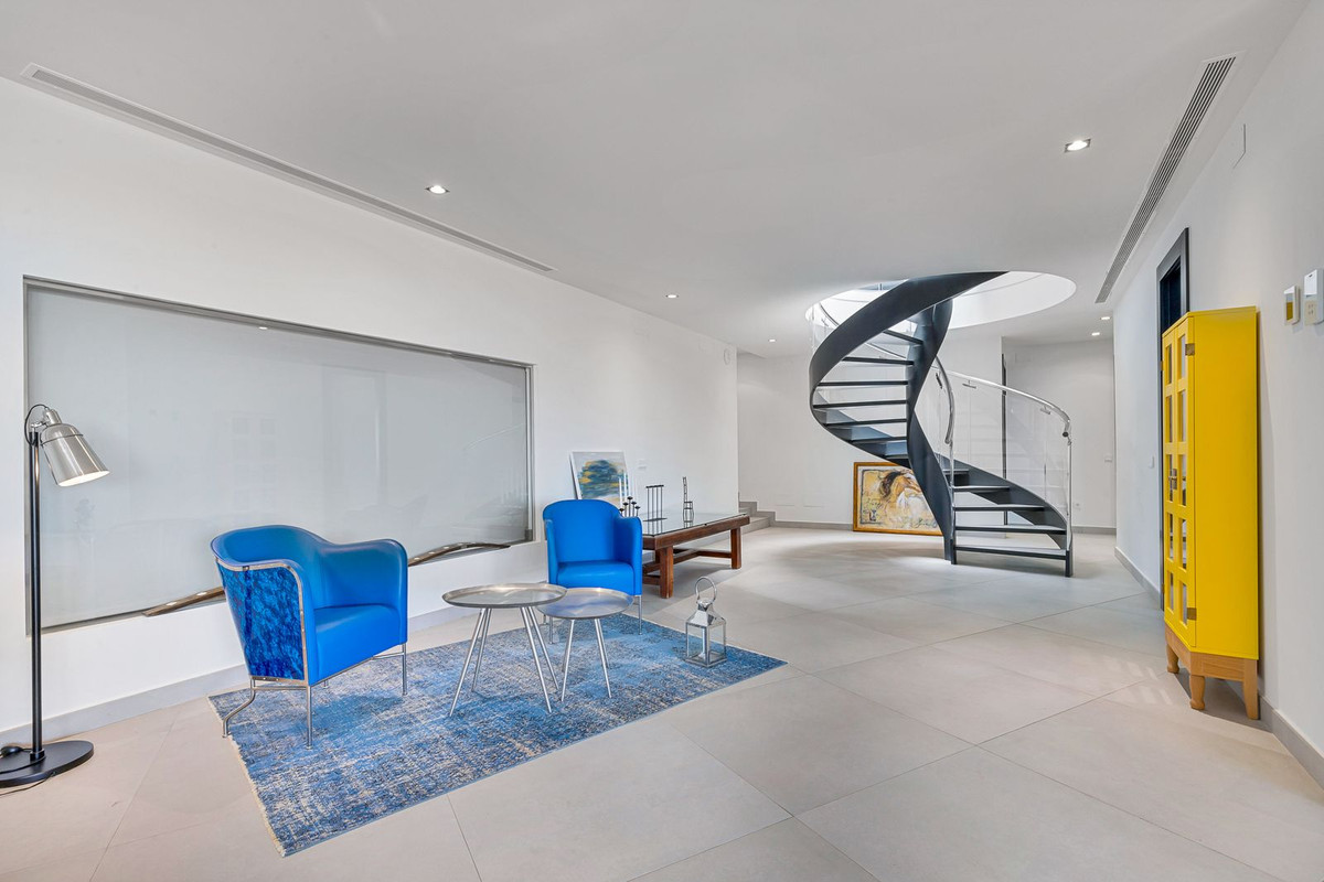 Villa en venta en El Higuerón (Fuengirola)