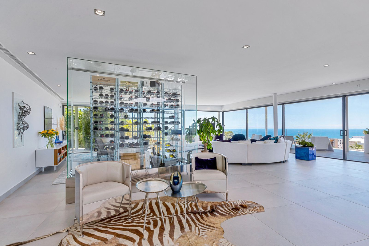 Villa en venta en El Higuerón (Fuengirola)