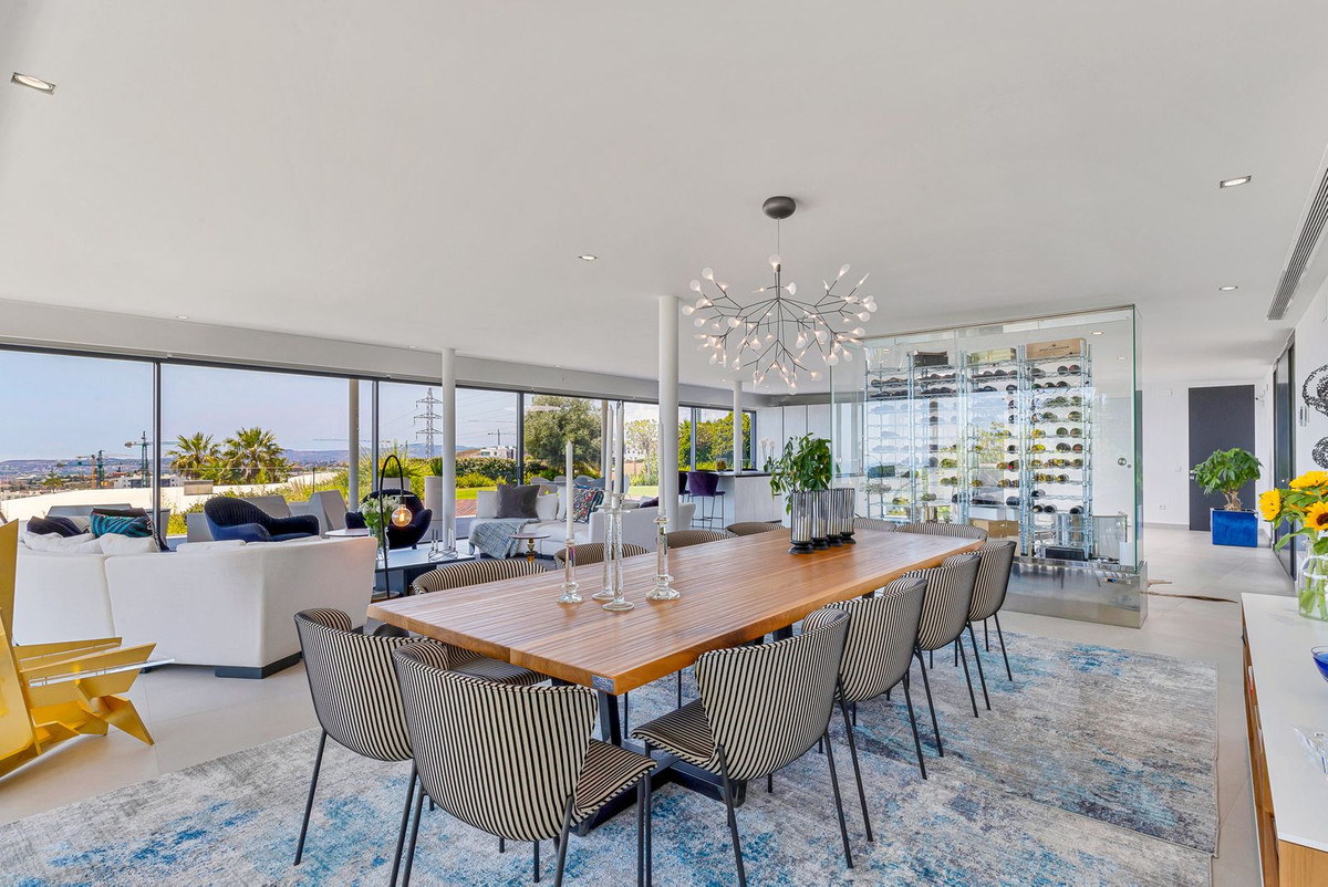 Villa en venta en El Higuerón (Fuengirola)