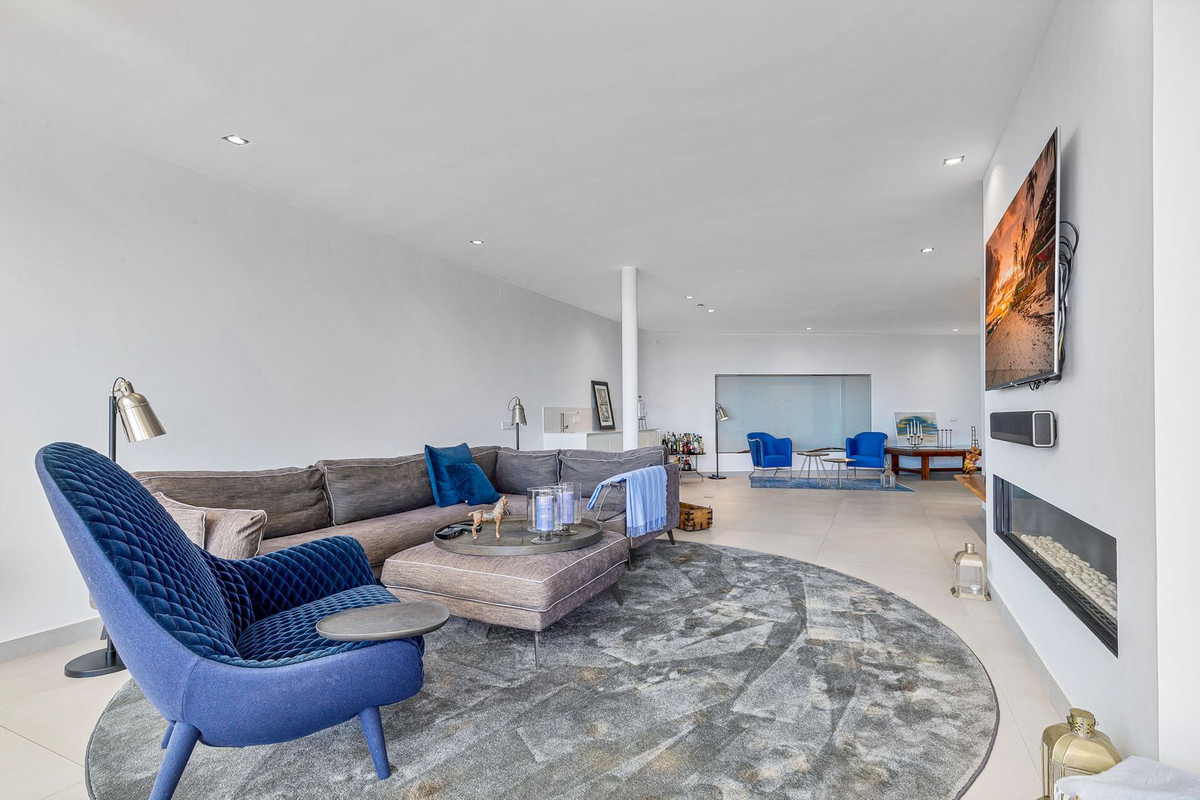 Villa en venta en El Higuerón (Fuengirola)