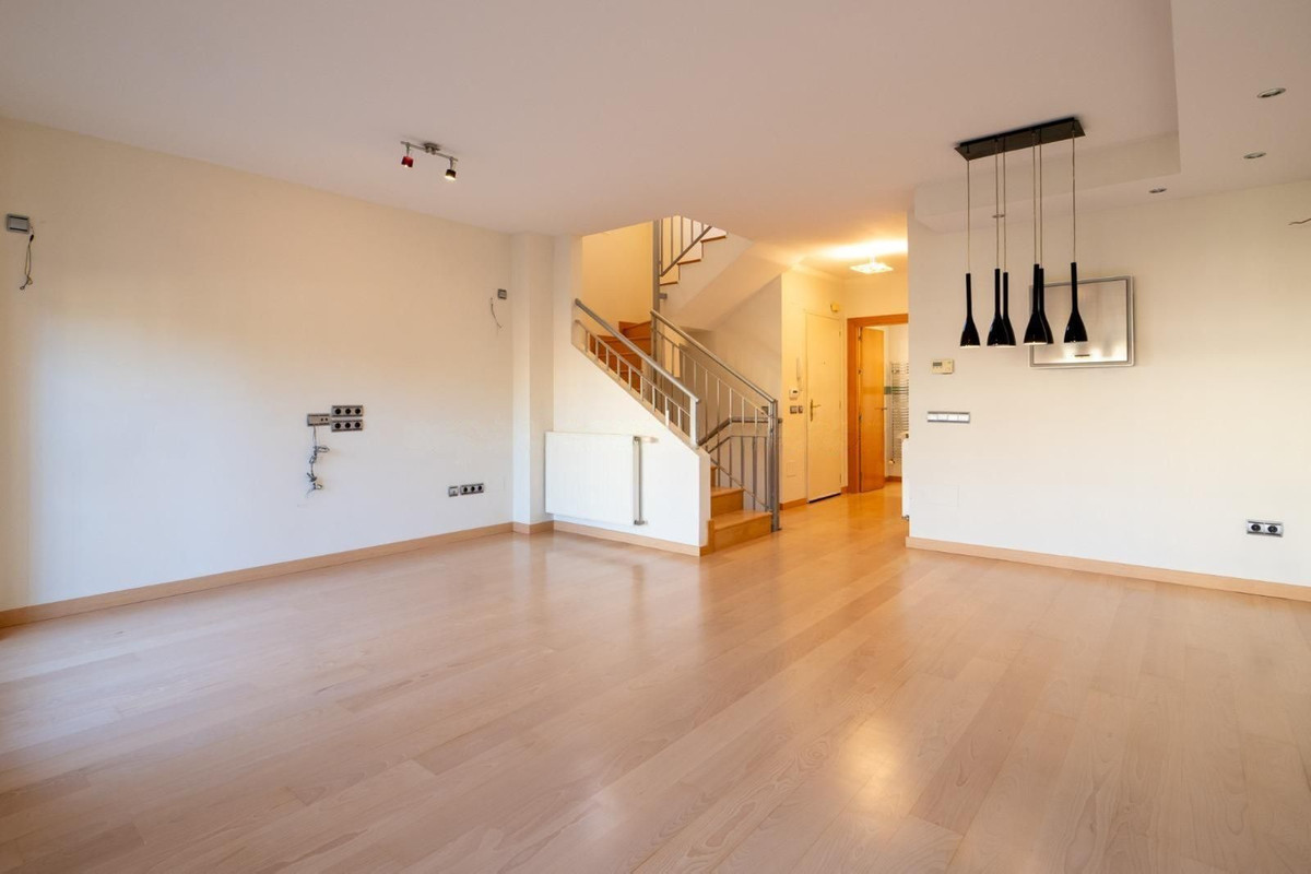 Villa en venta en Los Pacos (Fuengirola)