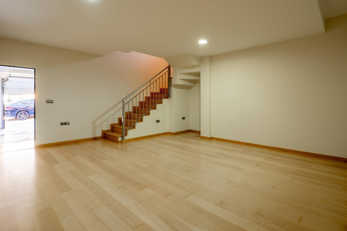 Villa en venta en Los Pacos (Fuengirola)