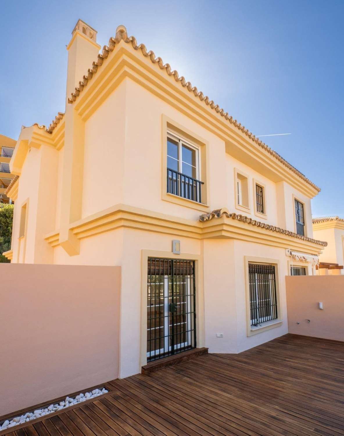 Villa en venta en Los Pacos (Fuengirola)