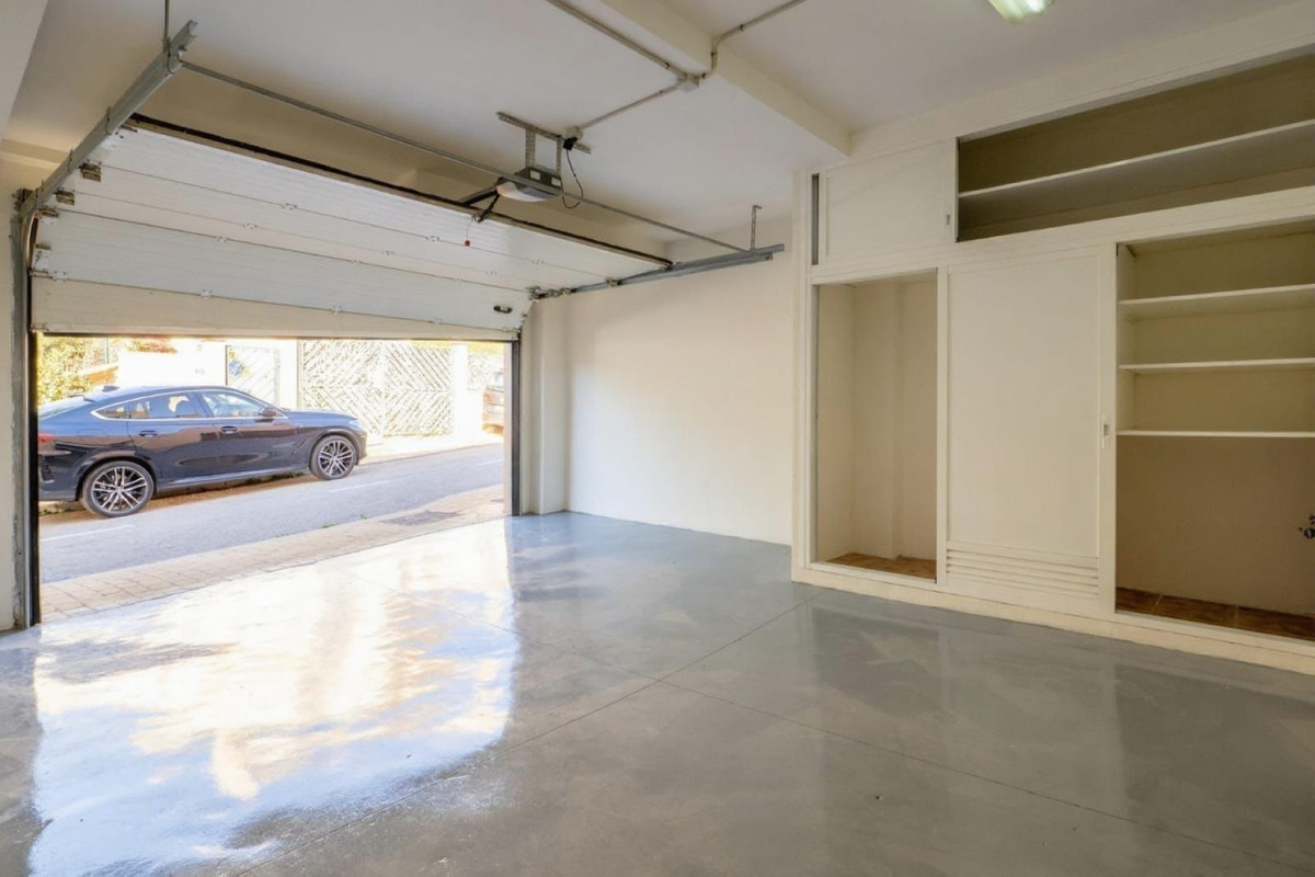 Villa en venta en Los Pacos (Fuengirola)