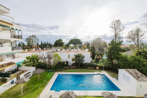 Piso en venta en Cabopino-Artola (Marbella)